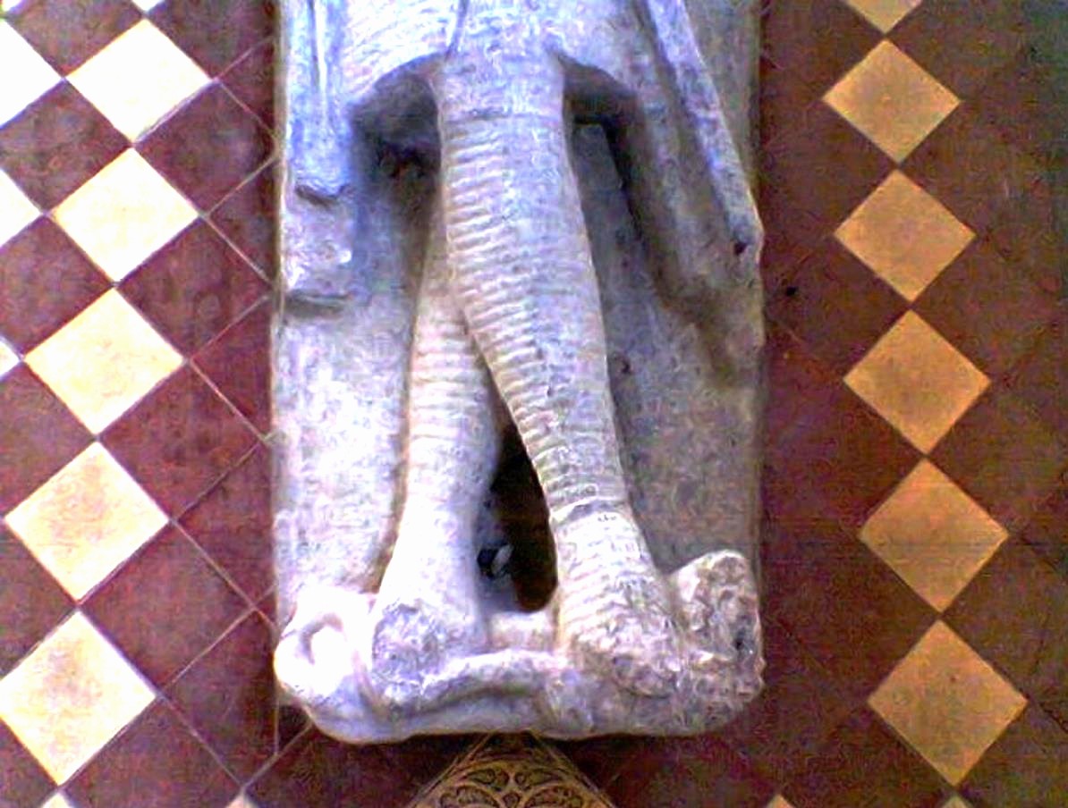 Castle Ashby knight crossed legs